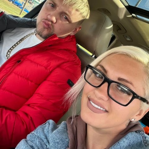 Meet your Posher, Alexandra - Picture 1 of 1